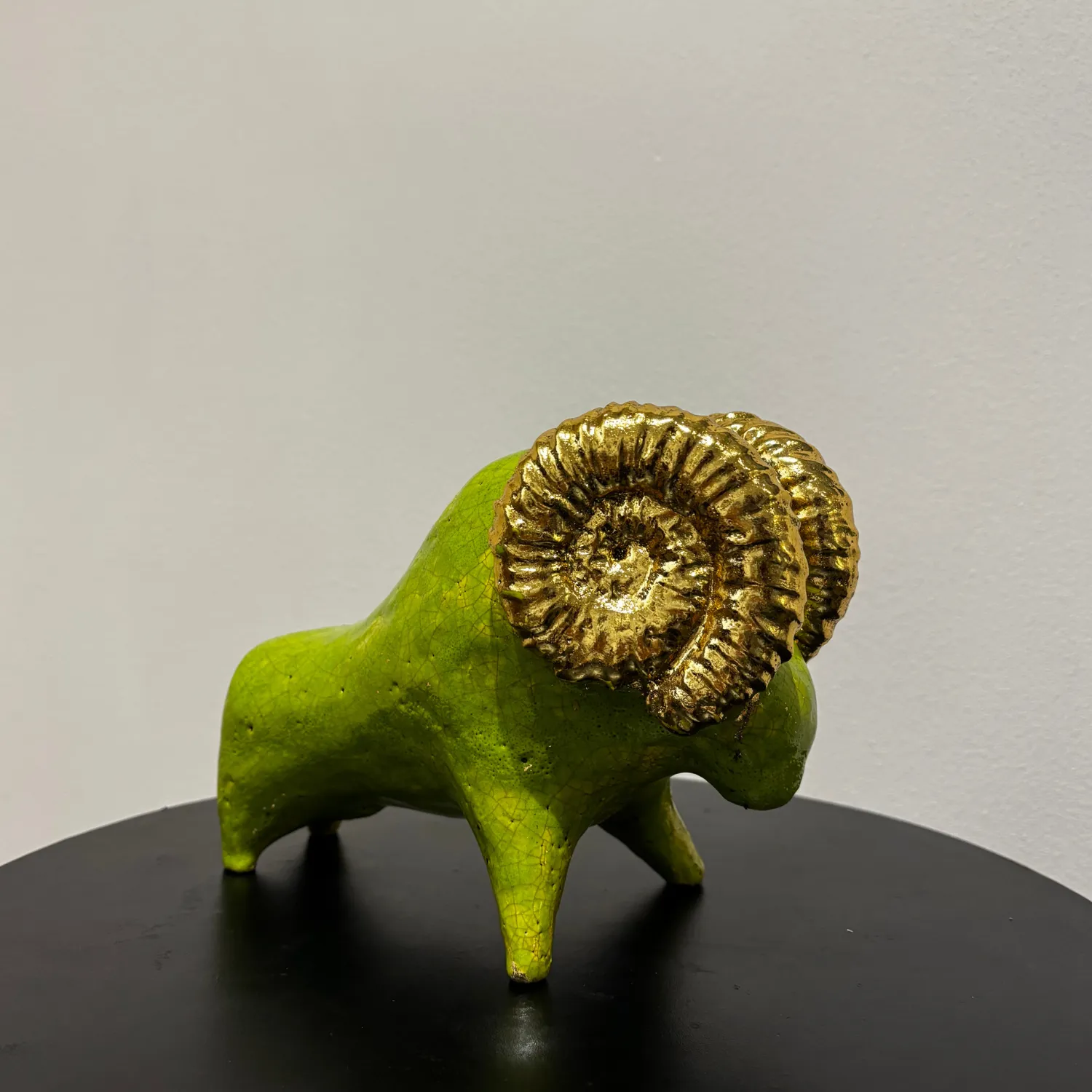 Image of lamb by Кухарський Богдан, size: 16 х 23 х 11 см, made of кераміка, полива, золочення, Sculpture medium, priced at $100 Photo 1 of 2.