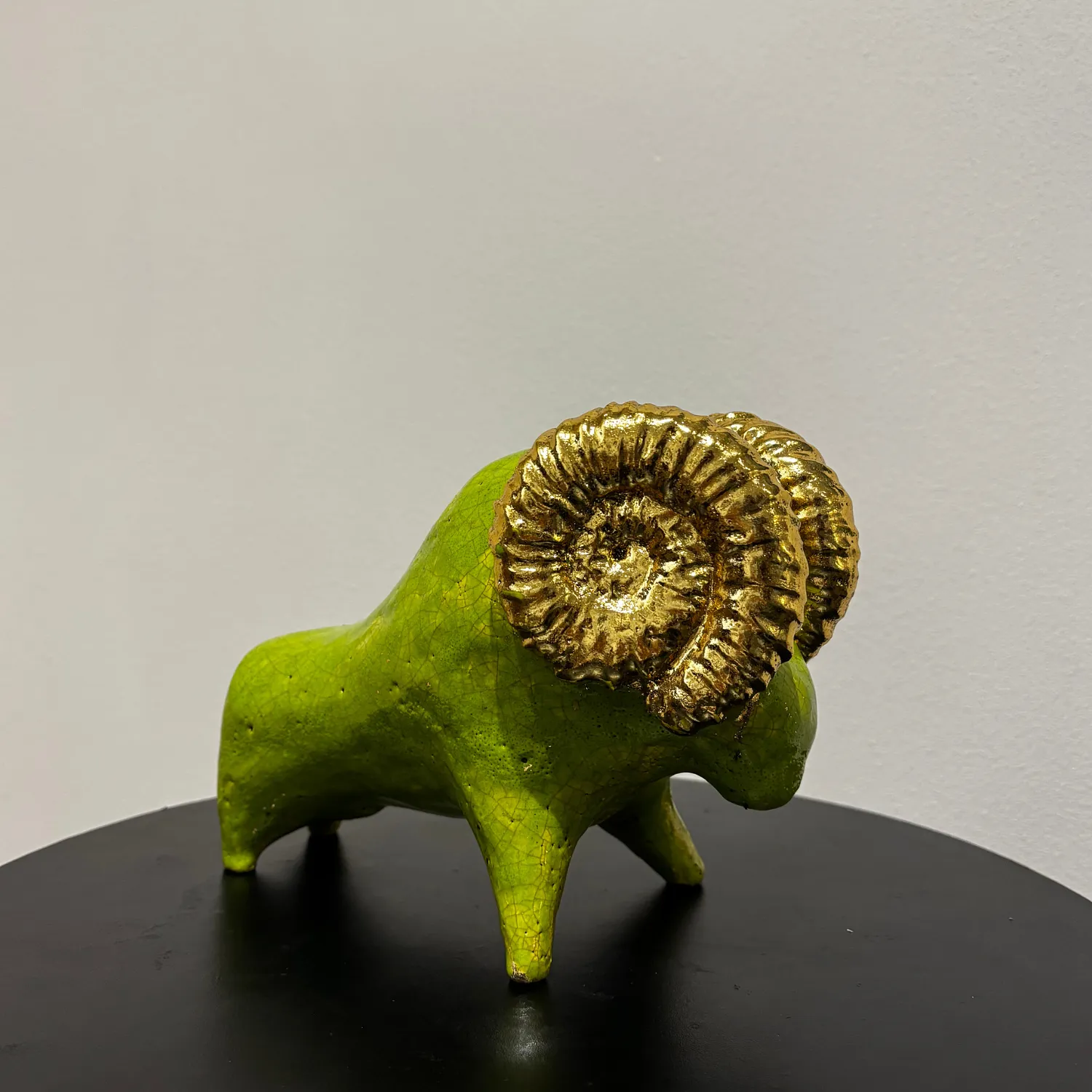 Image of lamb by Кухарський Богдан, size: 16 х 23 х 11 см, made of кераміка, полива, золочення, Sculpture medium, priced at $100 Photo 1 of 2.
