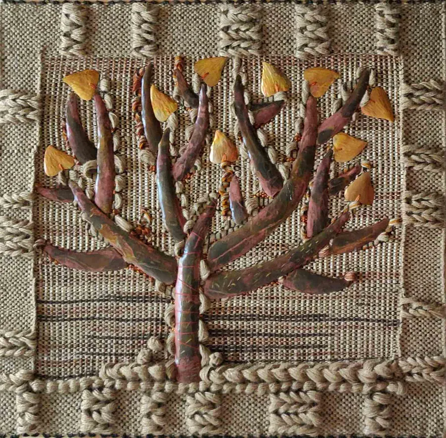 Зображення "«Дерево»" від Ткачук Ярослава , розмір: 78x80 cm, матеріали: ручне ткацтво, льон, шовк, мідь, медіум: Текстиль, серія: 2/11, ціна: $1500